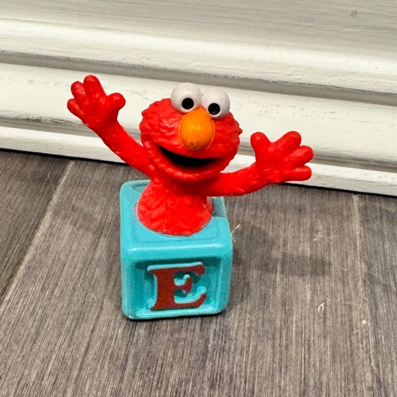 Sesame Street Other - Sesame Street Tonie Box Red Elmo on Blue Block Toy Music Kids Toddler
